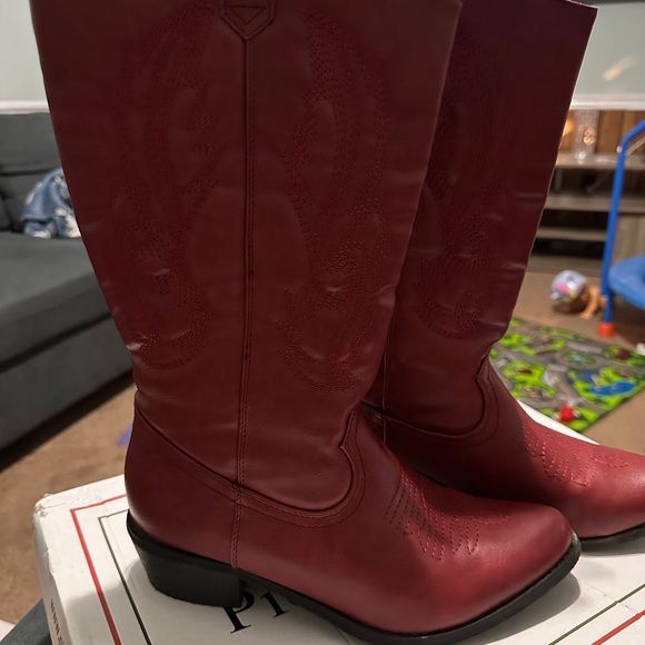 Pierre Dumas Red Heeled Boots - Picture 1 of 7